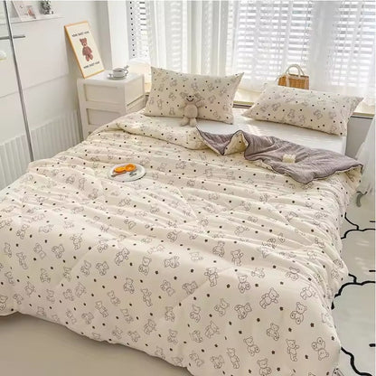 Double Gauze Summer Quilt – Soft & Lightweight Blanket